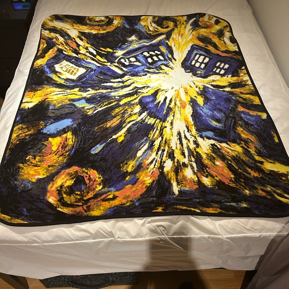 Doctor Who Van Gogh Exploding Tardis Throw